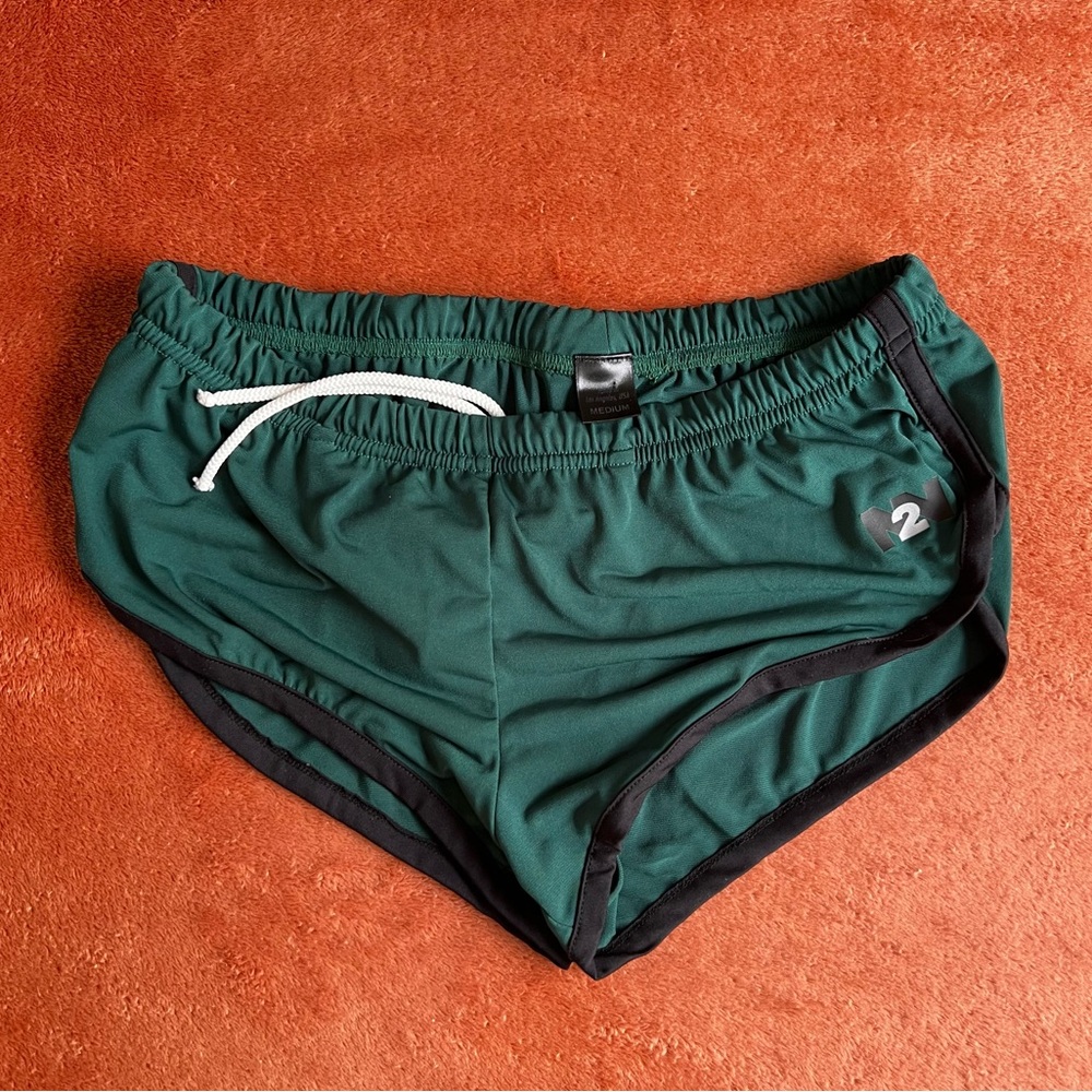N2N Short Shorts Green